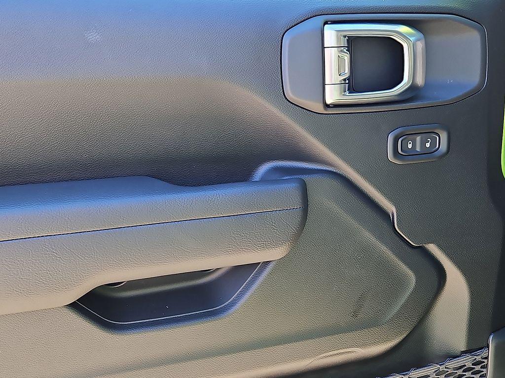 new 2026 Jeep Wrangler car, priced at $38,092