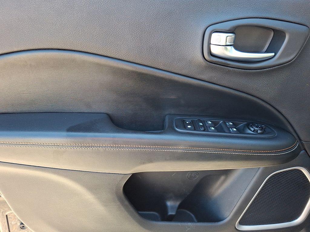 used 2020 Jeep Compass car, priced at $18,615