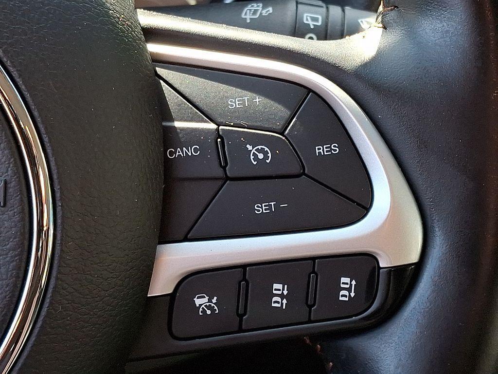 used 2020 Jeep Compass car, priced at $18,615