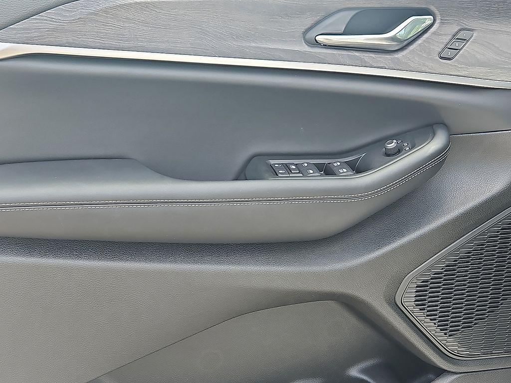 new 2025 Jeep Grand Cherokee car, priced at $41,713