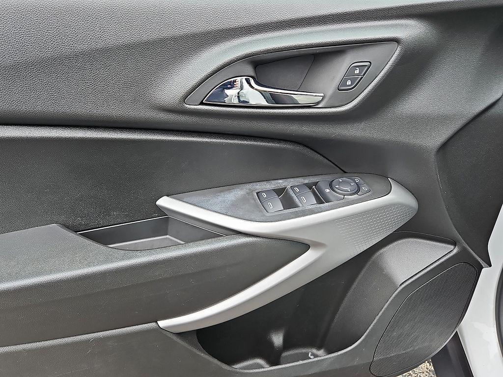 used 2024 Chevrolet Trax car, priced at $20,885
