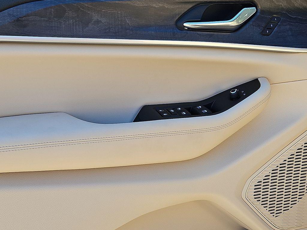 new 2025 Jeep Grand Cherokee car, priced at $43,564