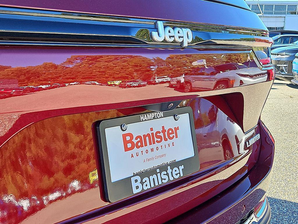 new 2025 Jeep Grand Cherokee car, priced at $43,564