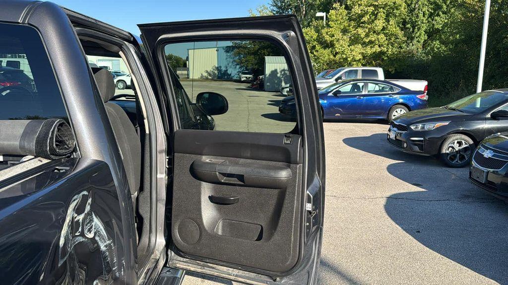 used 2011 Chevrolet Silverado 1500 car, priced at $9,999