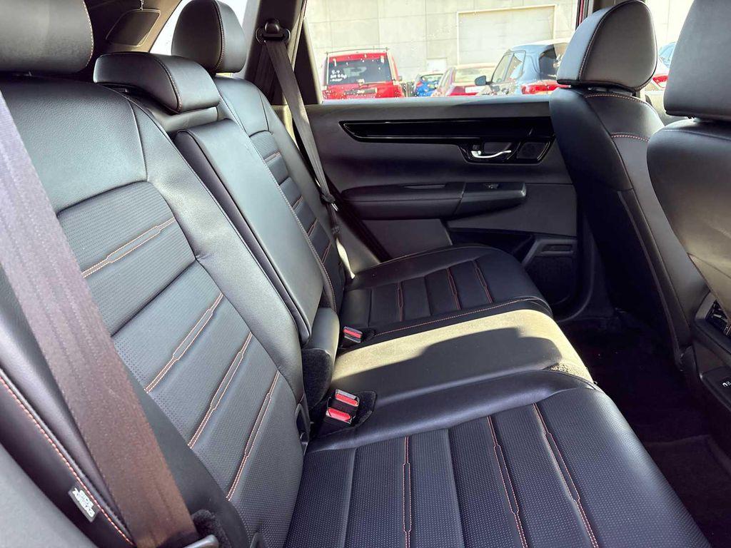 used 2025 Honda CR-V Hybrid car, priced at $39,999
