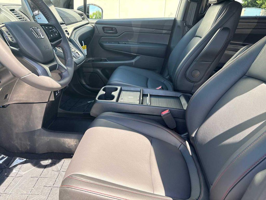 new 2026 Honda Odyssey car, priced at $46,025