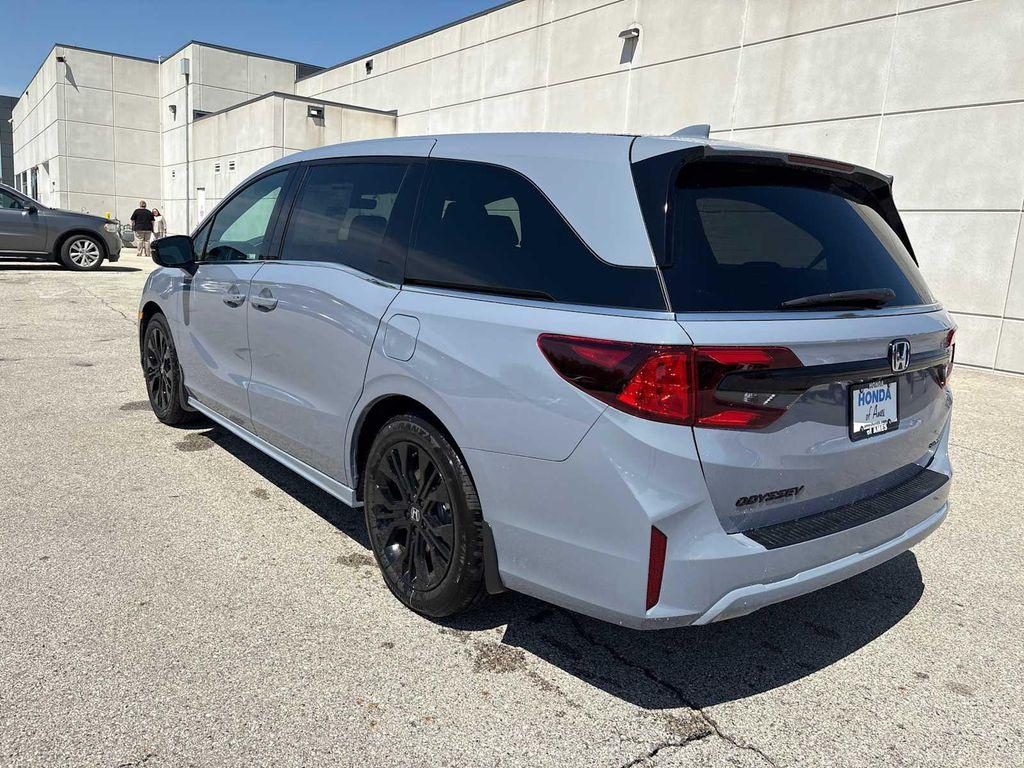 new 2026 Honda Odyssey car, priced at $46,025