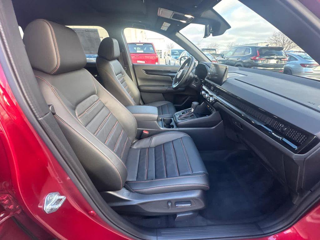 new 2026 Honda CR-V Hybrid car, priced at $44,155