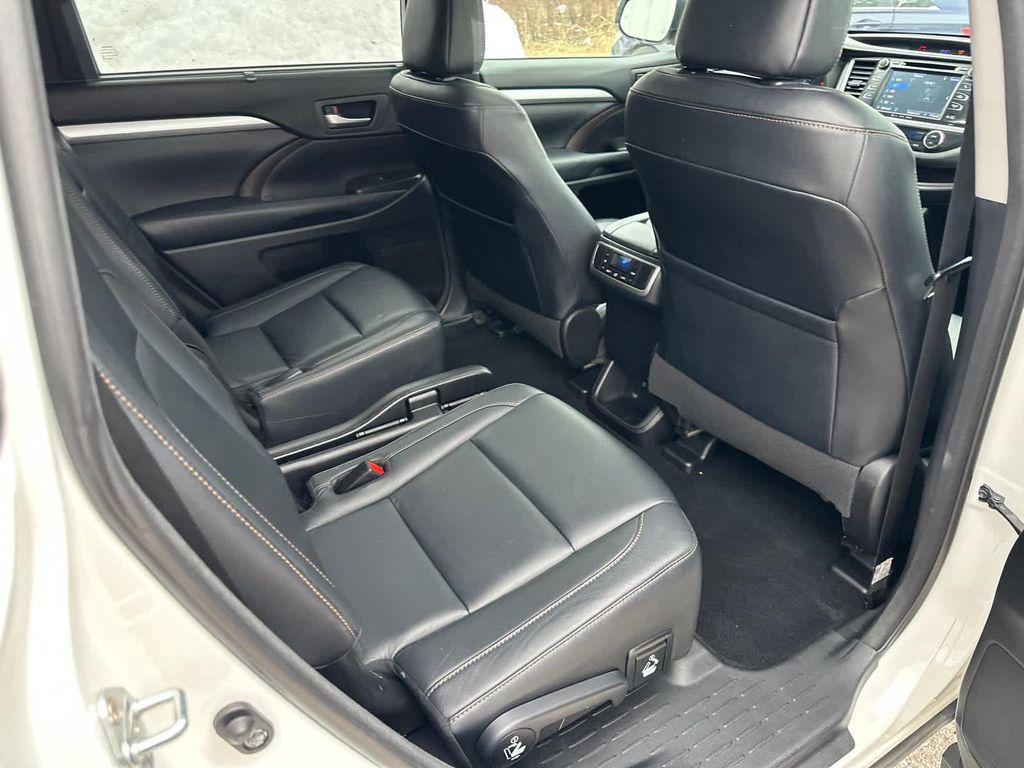 used 2018 Toyota Highlander car, priced at $22,999