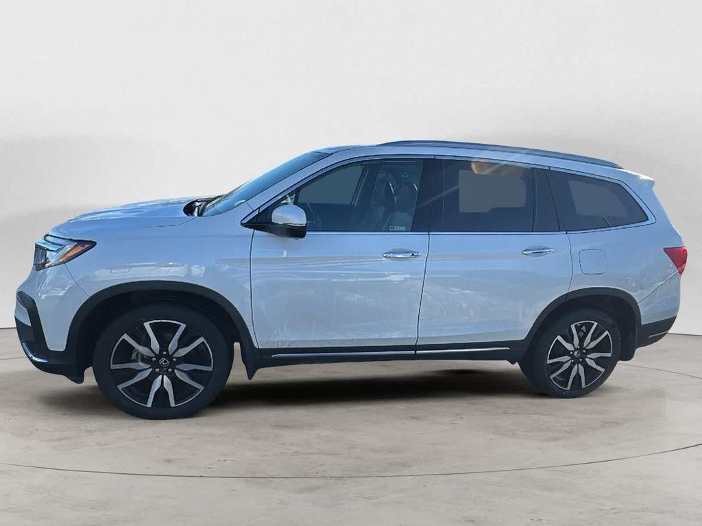 used 2022 Honda Pilot car, priced at $35,999
