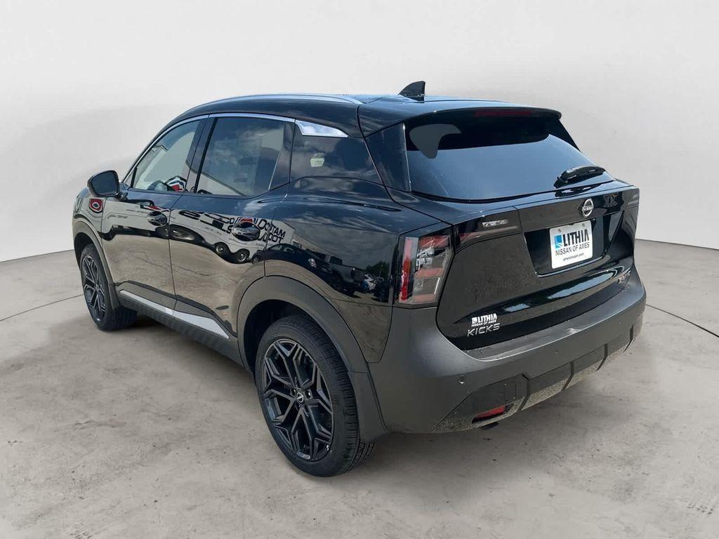 new 2025 Nissan Kicks car, priced at $29,085