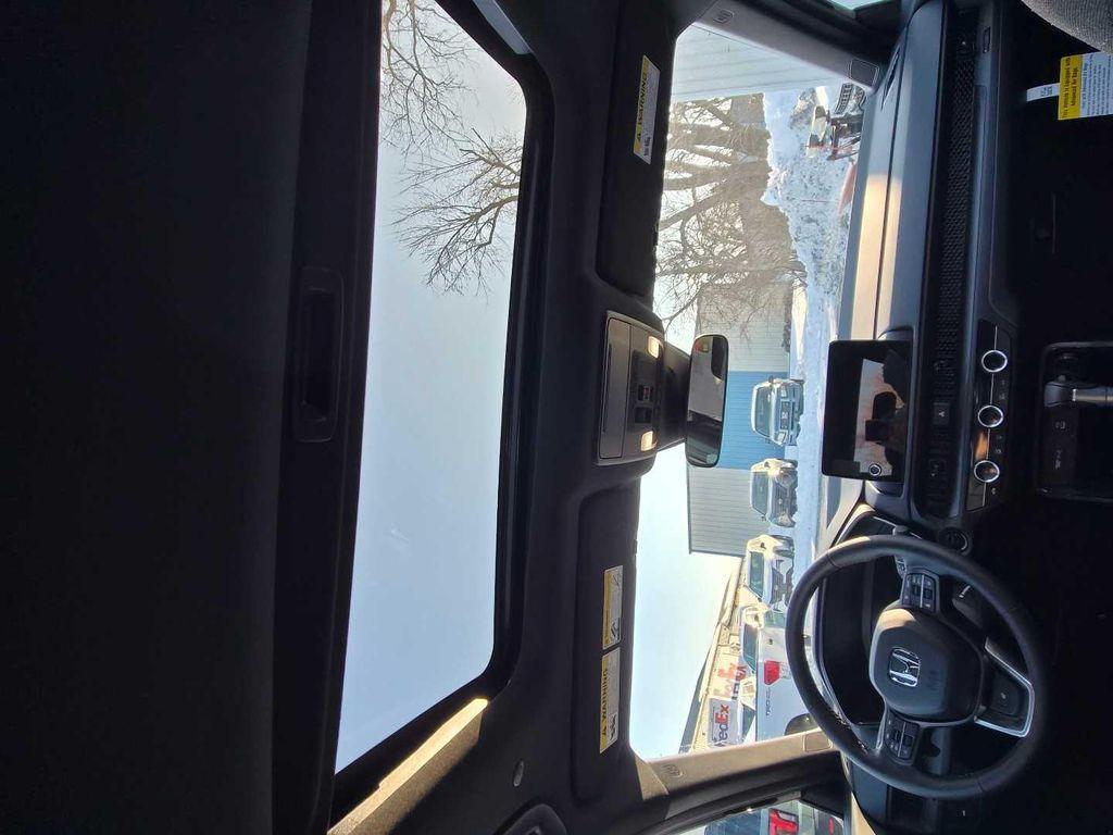 new 2026 Honda CR-V Hybrid car, priced at $40,250