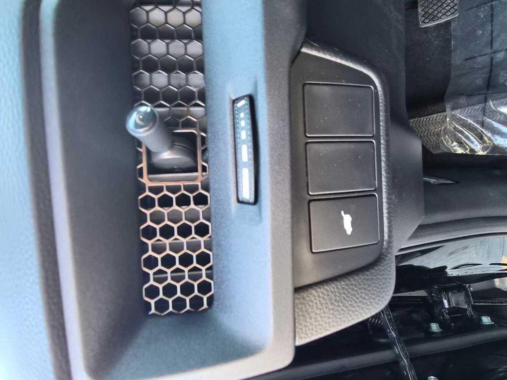 new 2026 Honda CR-V Hybrid car, priced at $40,250