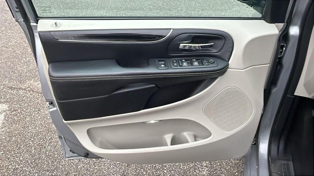 used 2019 Dodge Grand Caravan car, priced at $12,499