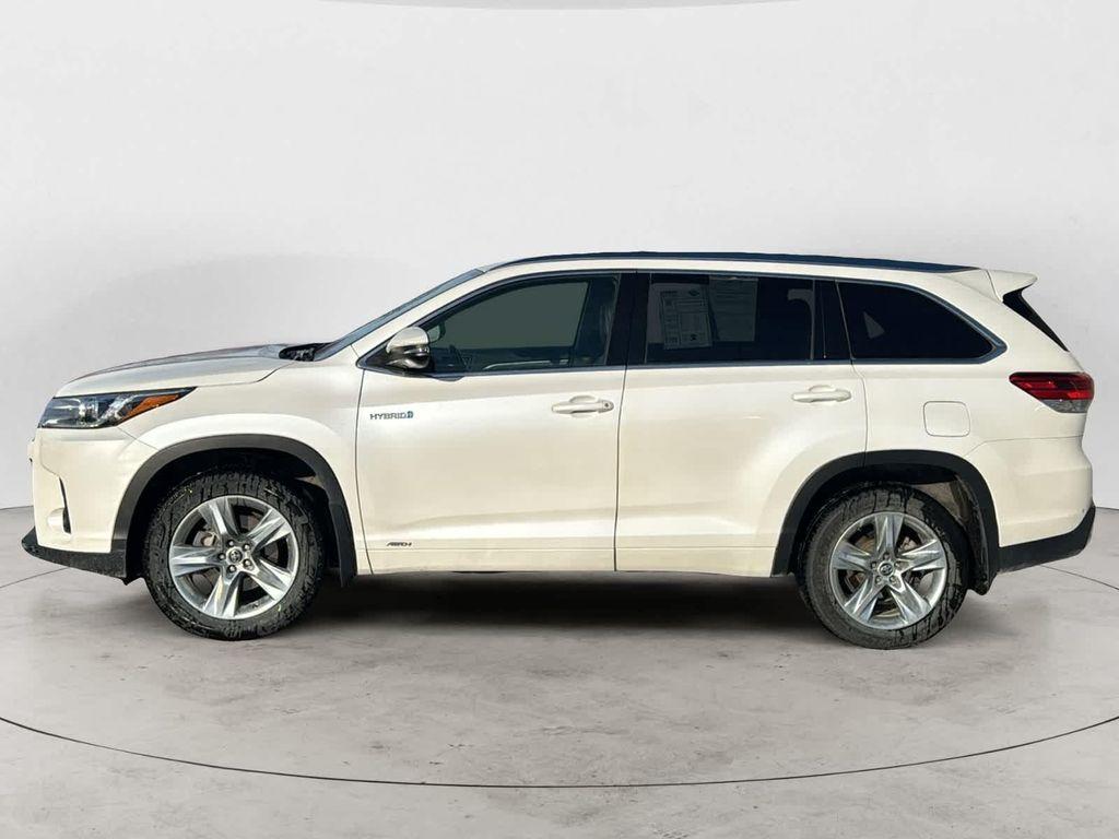 used 2017 Toyota Highlander Hybrid car, priced at $22,999