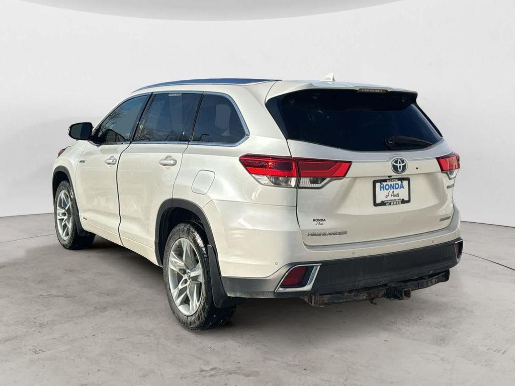used 2017 Toyota Highlander Hybrid car, priced at $22,999