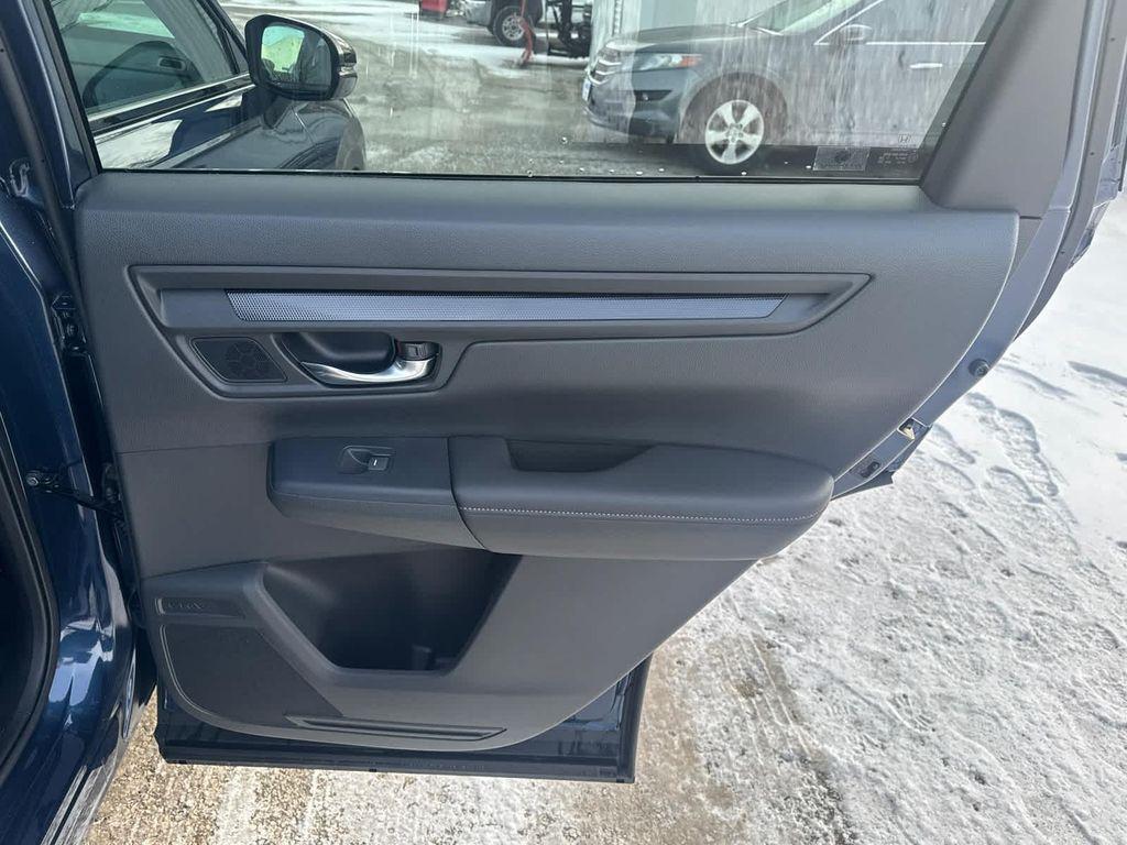 new 2026 Honda CR-V Hybrid car, priced at $41,675