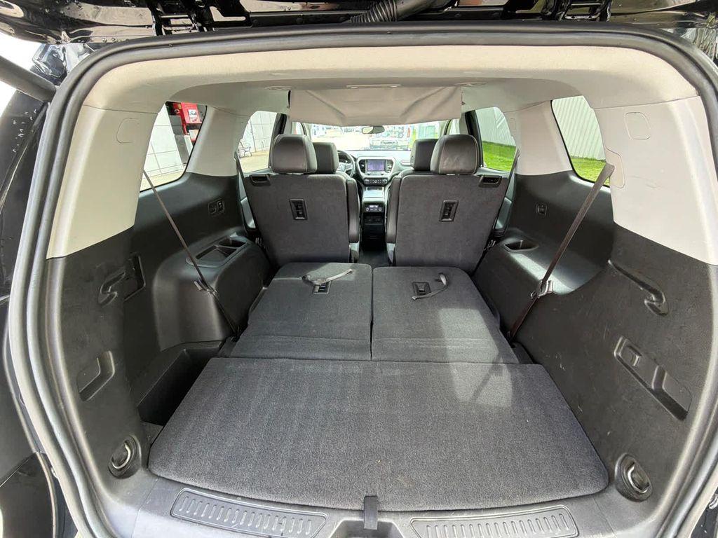 used 2023 GMC Acadia car, priced at $30,179