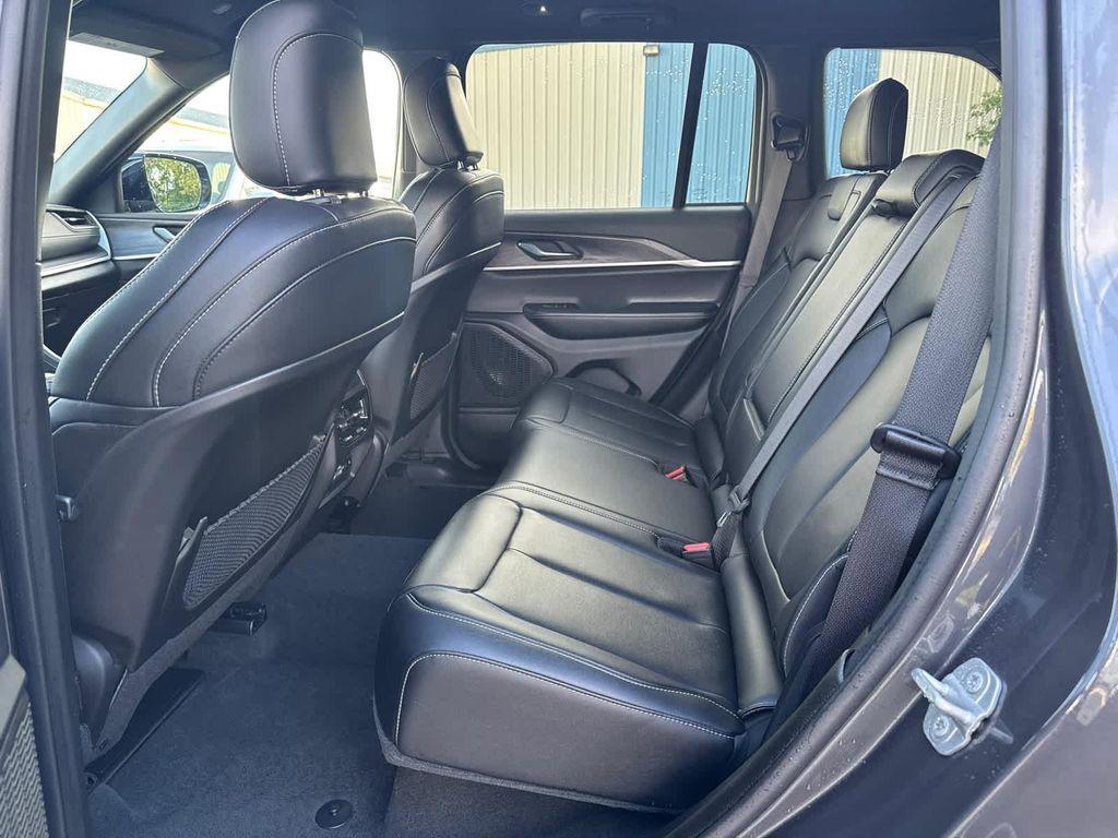 used 2025 Jeep Grand Cherokee car, priced at $37,499