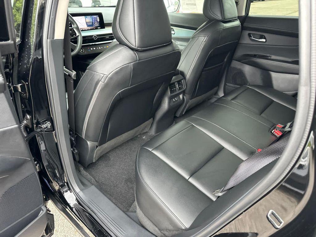 new 2025 Nissan Murano car, priced at $47,376