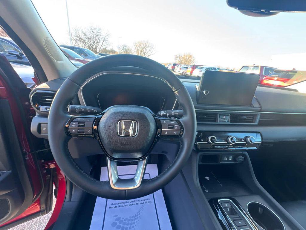 new 2025 Honda Pilot car, priced at $48,280