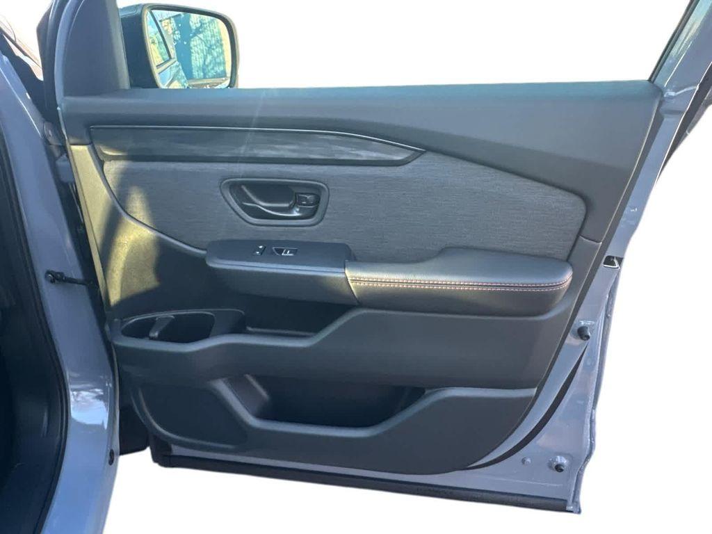 new 2026 Honda Passport car, priced at $50,400