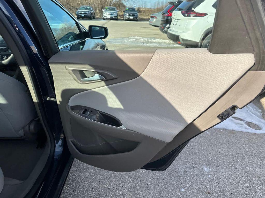 used 2016 Chevrolet Malibu car, priced at $10,999