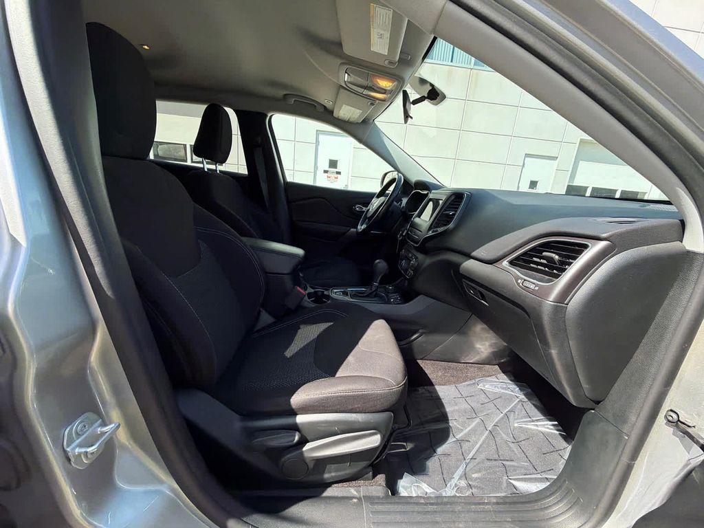 used 2019 Jeep Cherokee car, priced at $14,999