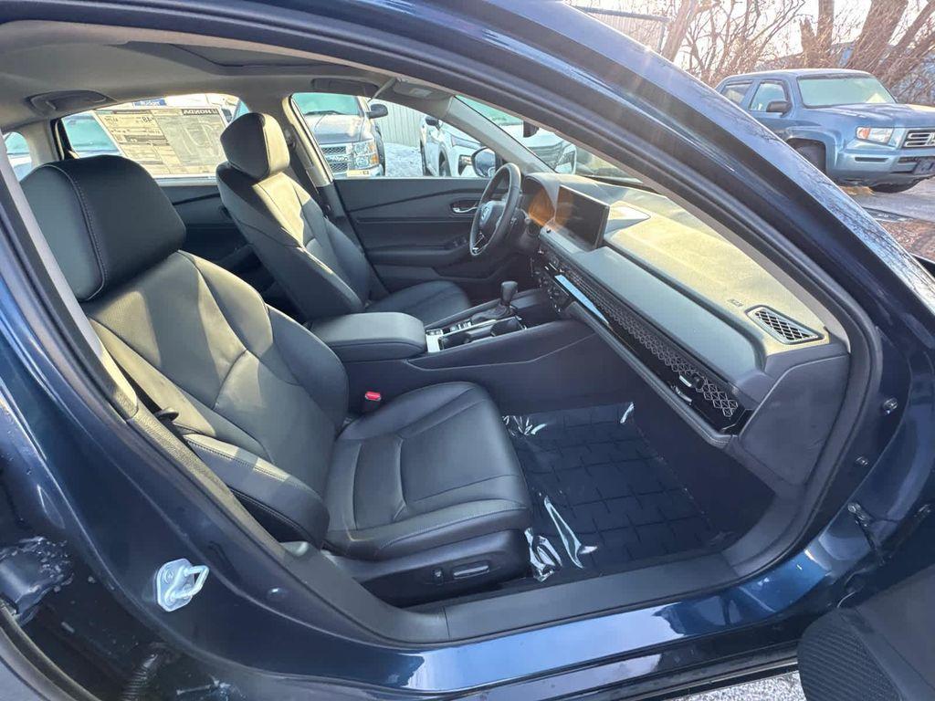 new 2026 Honda Accord Hybrid car, priced at $36,290