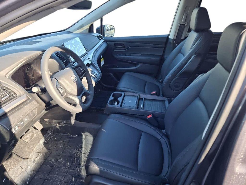 new 2026 Honda Odyssey car, priced at $44,290