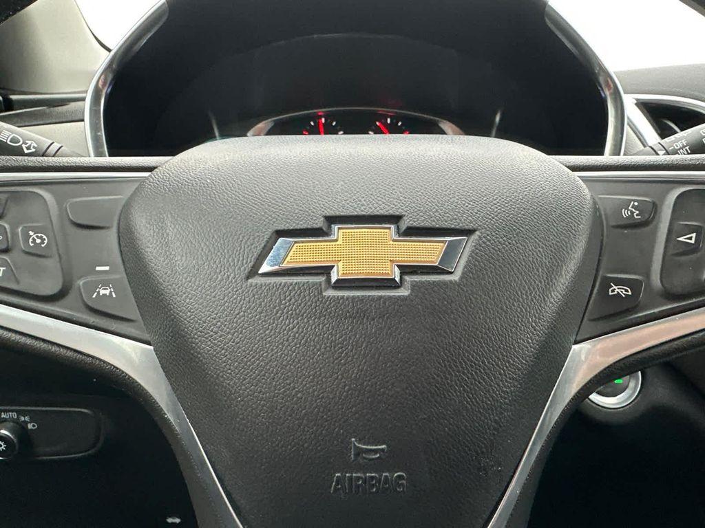 used 2023 Chevrolet Equinox car, priced at $22,999