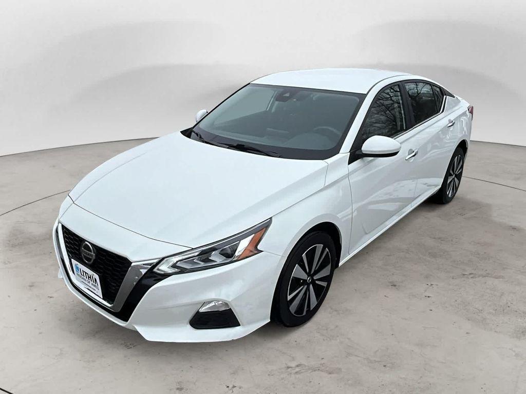 used 2022 Nissan Altima car, priced at $21,999