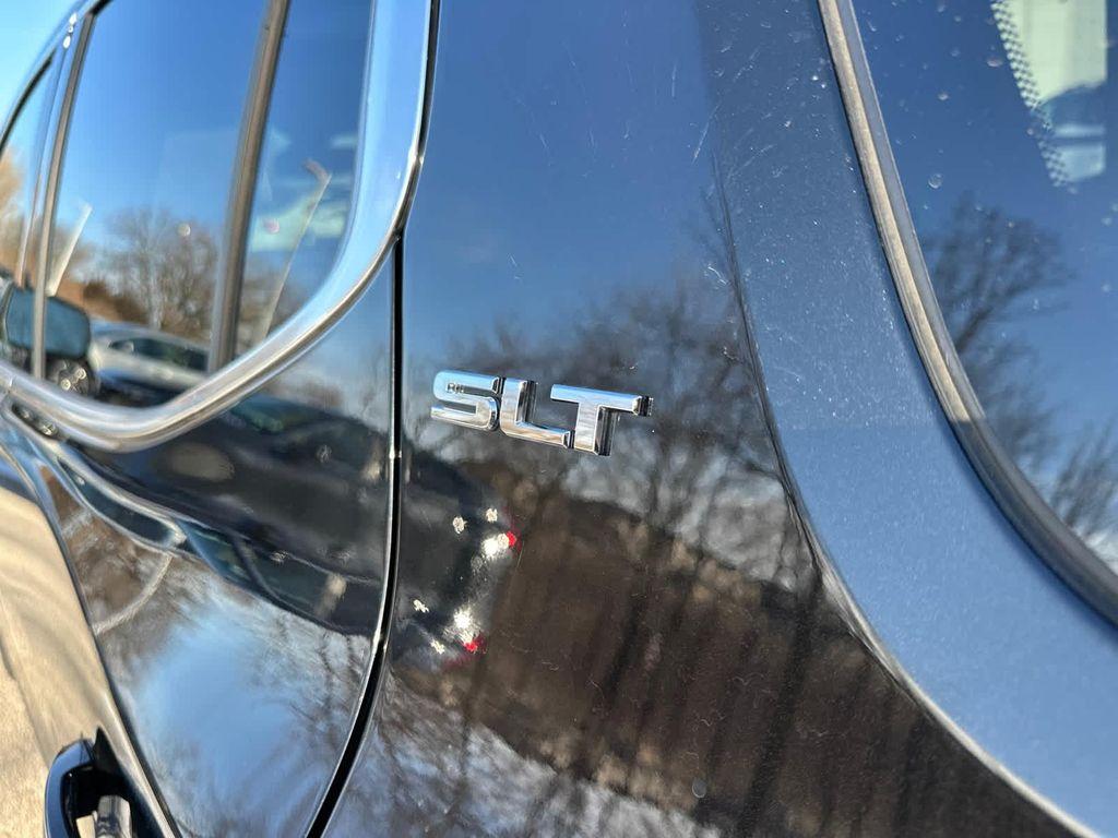 used 2018 GMC Acadia car, priced at $17,999