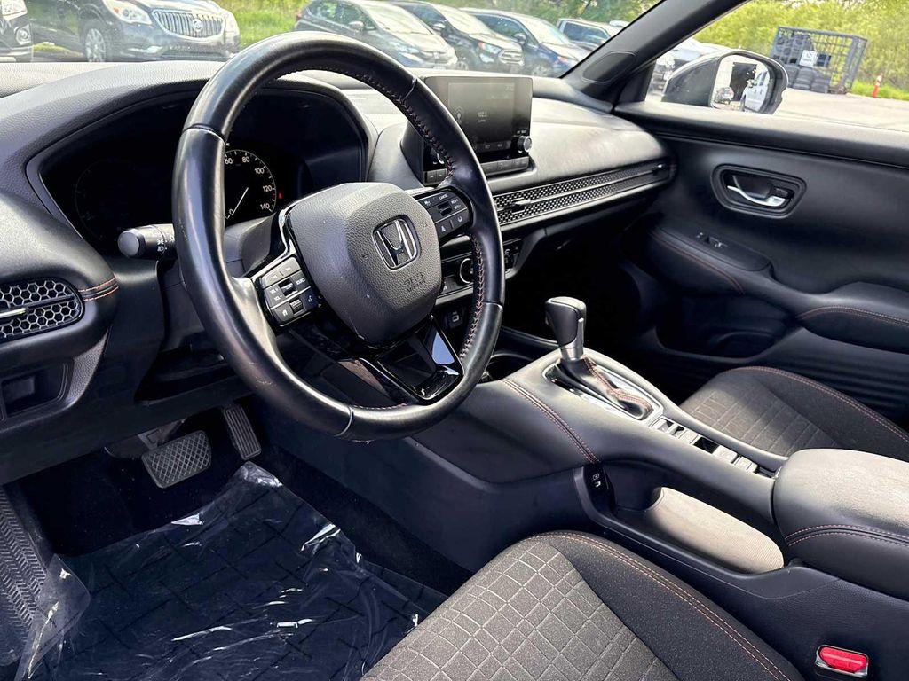 used 2025 Honda HR-V car, priced at $26,999
