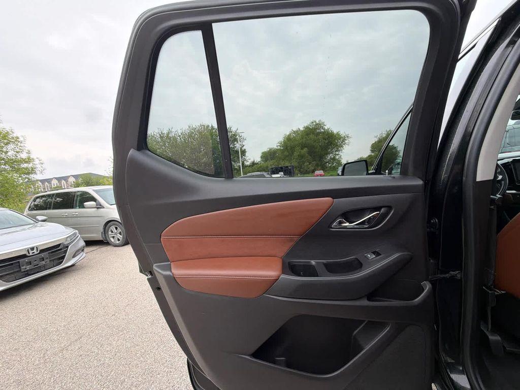 used 2019 Chevrolet Traverse car, priced at $21,179