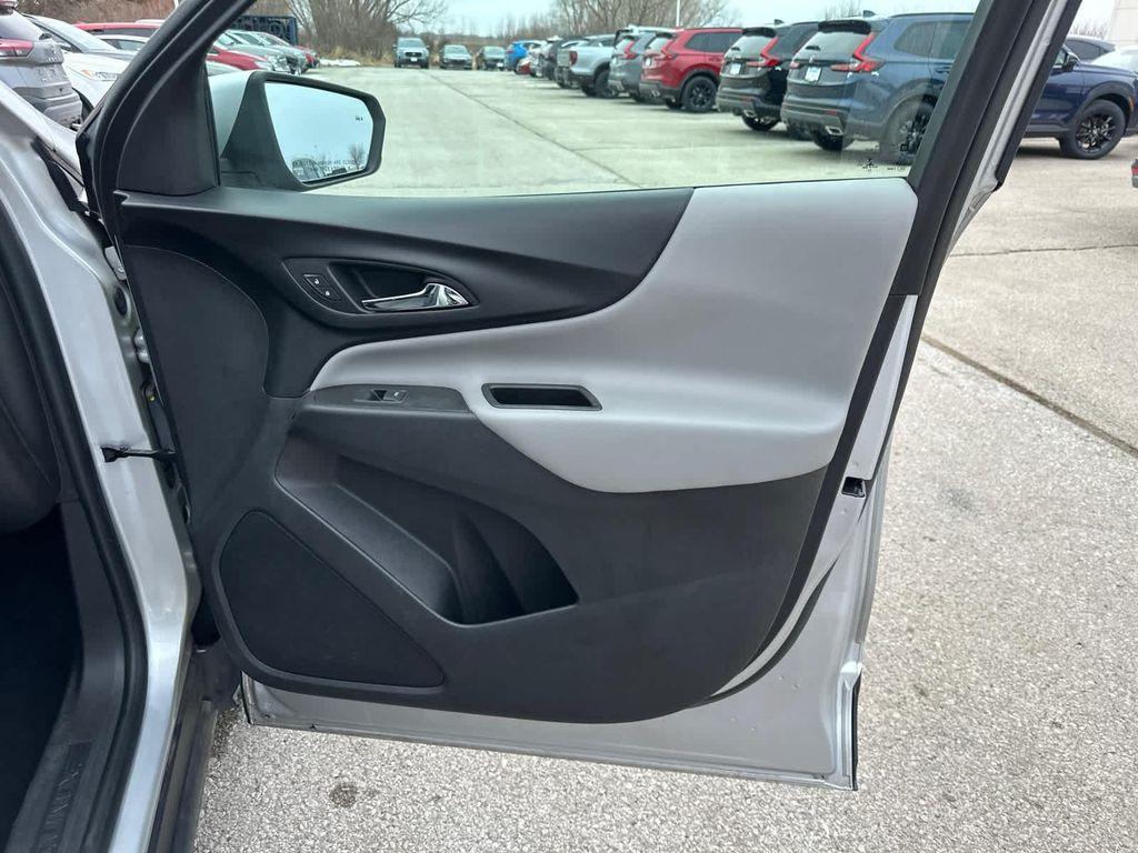 used 2021 Chevrolet Equinox car, priced at $17,999