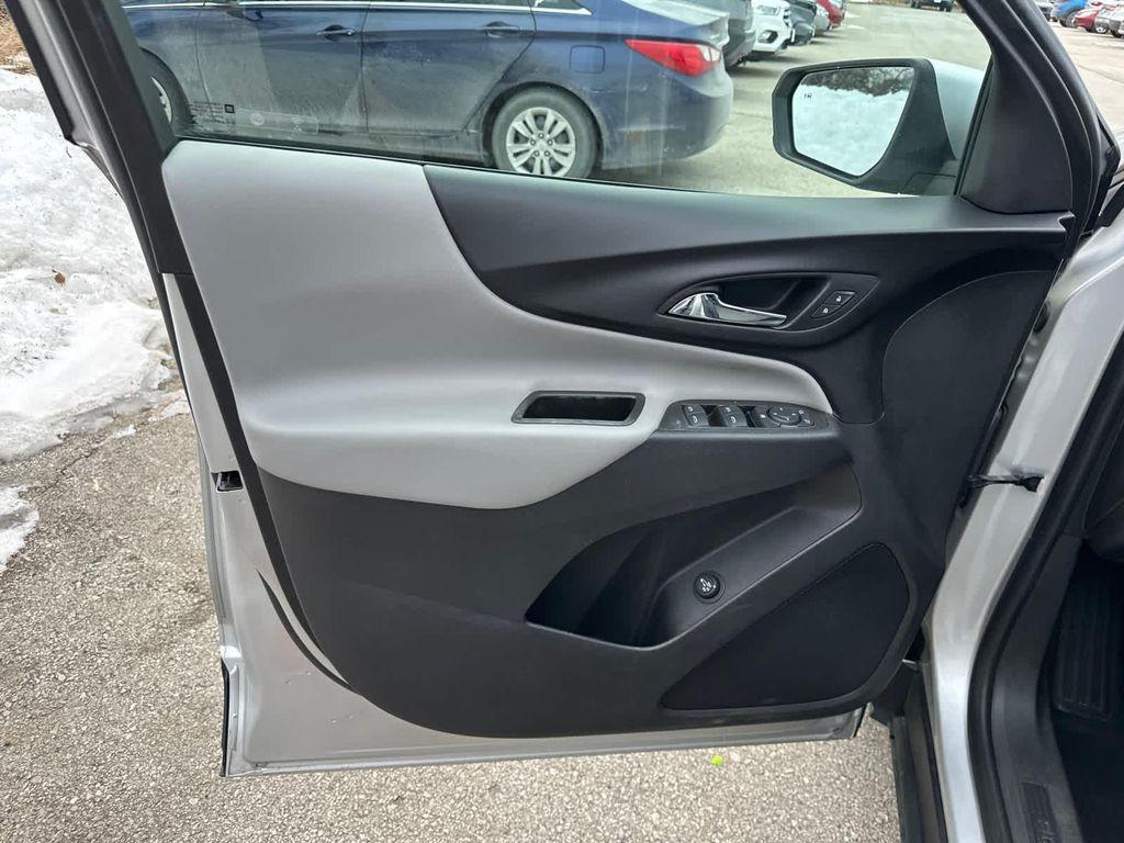 used 2021 Chevrolet Equinox car, priced at $17,999