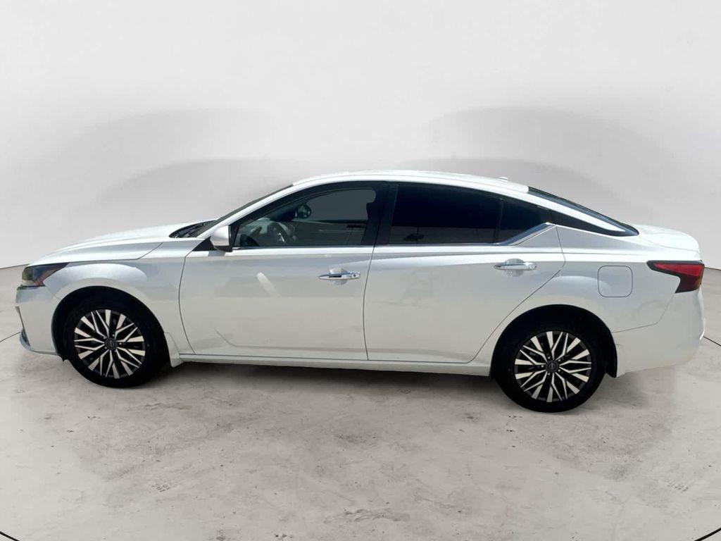 used 2023 Nissan Altima car, priced at $21,999