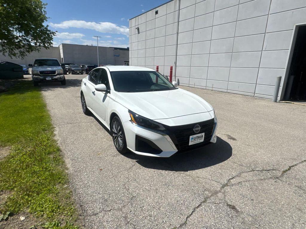 used 2023 Nissan Altima car, priced at $21,999