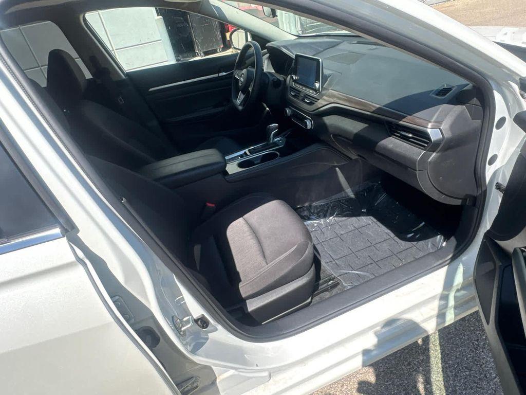 used 2023 Nissan Altima car, priced at $21,999