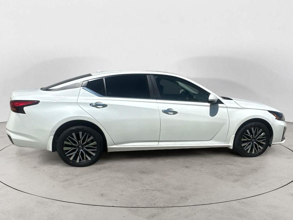used 2023 Nissan Altima car, priced at $21,999
