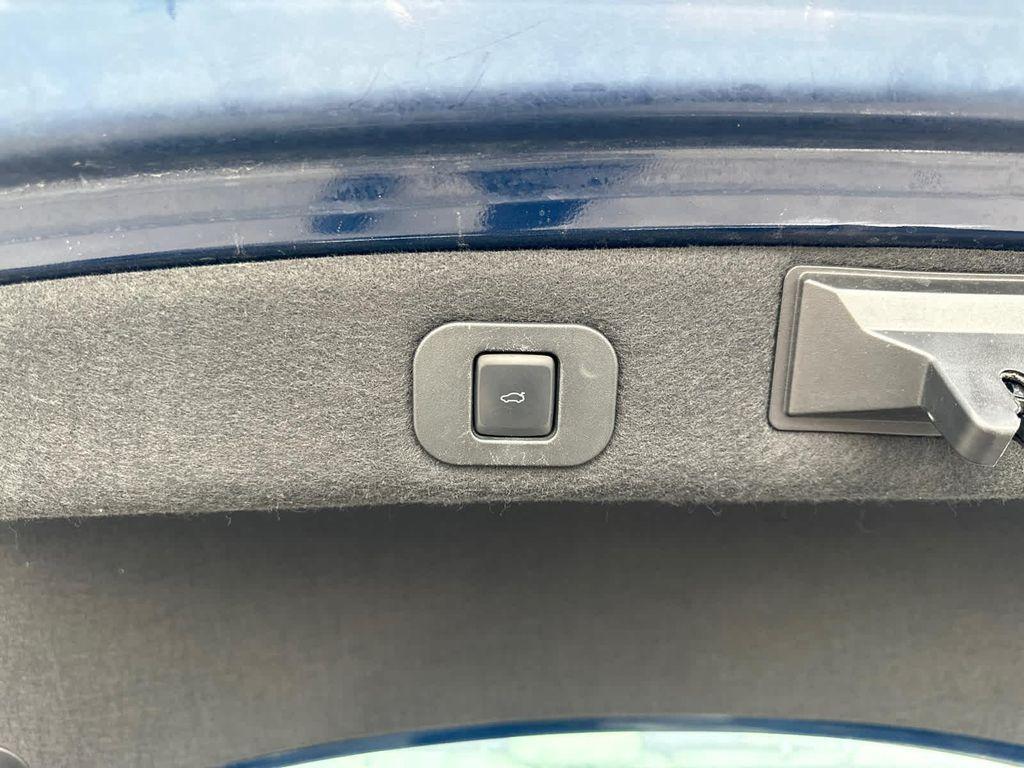 used 2017 Lincoln Continental car