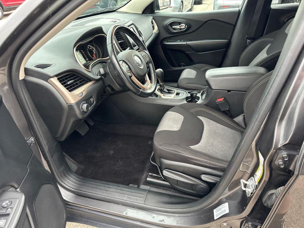 used 2017 Jeep Cherokee car, priced at $12,999
