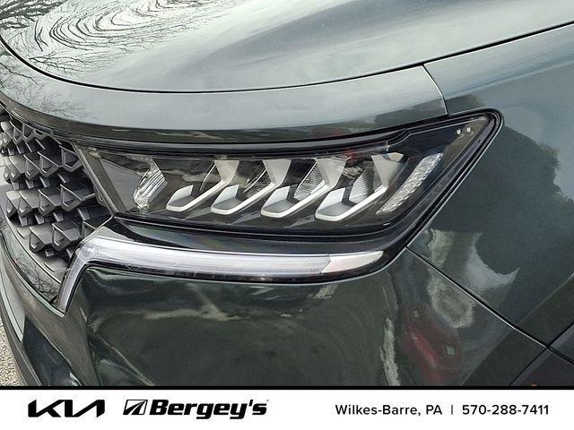 used 2022 Kia Sorento car, priced at $19,895