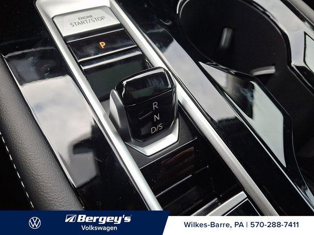 new 2026 Volkswagen Atlas car, priced at $53,237