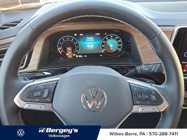 new 2026 Volkswagen Atlas car, priced at $45,992