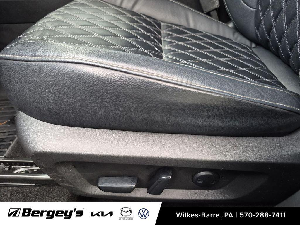 used 2023 Mitsubishi Outlander car, priced at $22,989