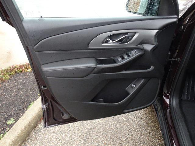 used 2023 Chevrolet Traverse car, priced at $29,975