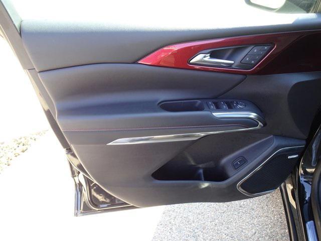 used 2024 Chevrolet Traverse car, priced at $46,888