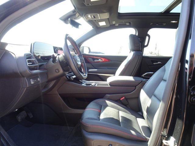 used 2024 Chevrolet Traverse car, priced at $46,888